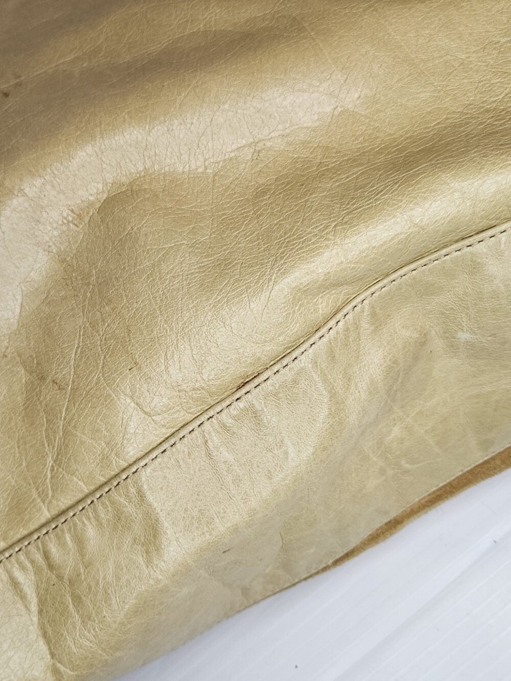 Arcadia Italy Vintage Gold Leather Hobo Bag Butterfly Embossed Y2K Rare - Picture 15 of 16